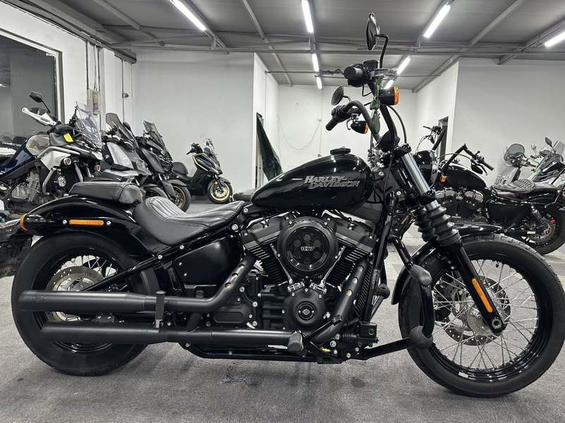 二手哈雷戴维森街霸 Street Bob