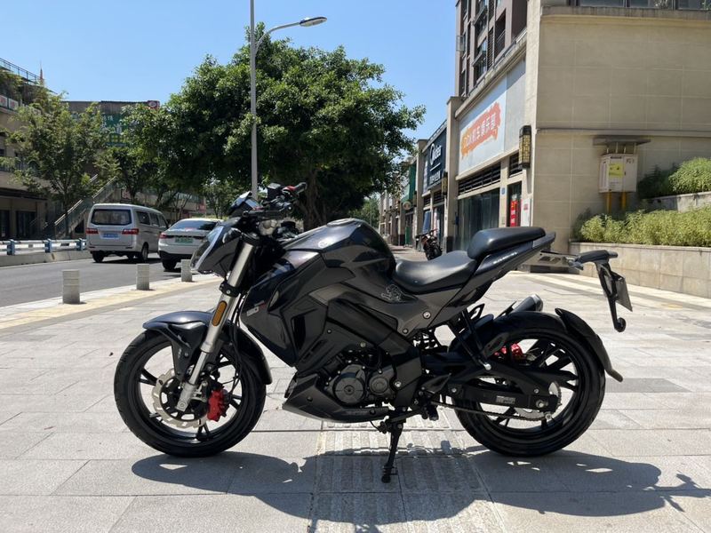 二手贝纳利小迅龙 BN150S