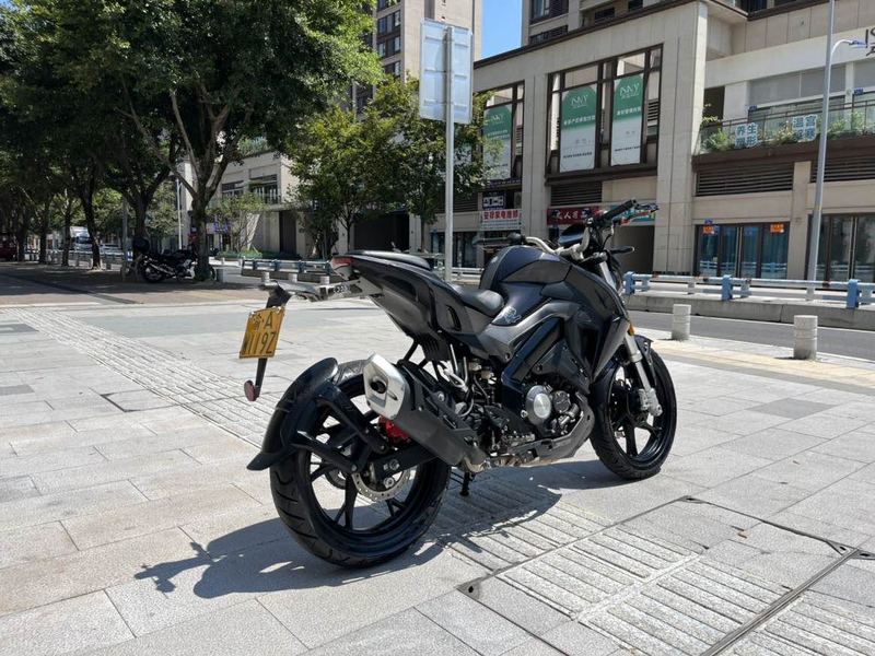 二手贝纳利小迅龙 BN150S