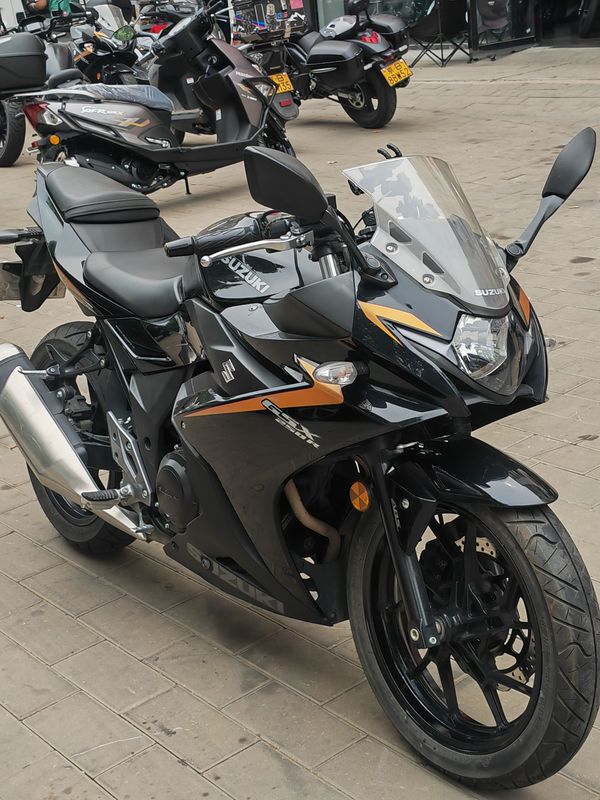 二手豪爵铃木GSX250R