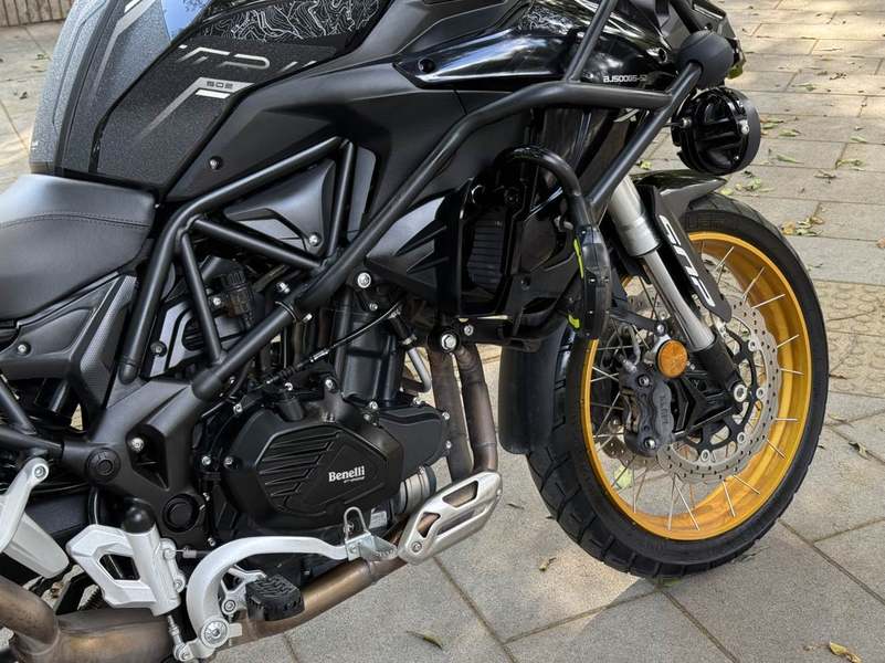 二手贝纳利金鹏 TRK502