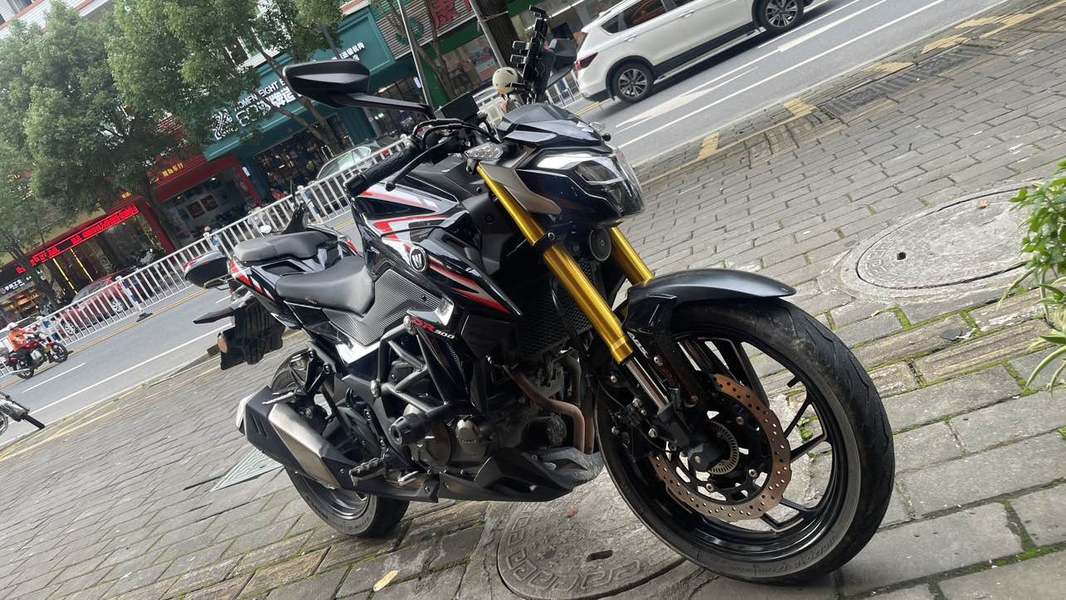 二手豪爵DR300