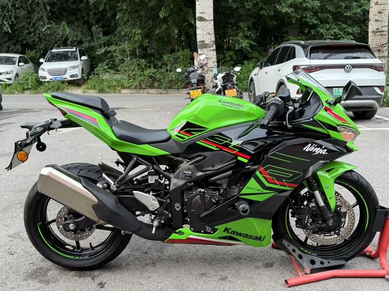 二手川崎ZX-4R