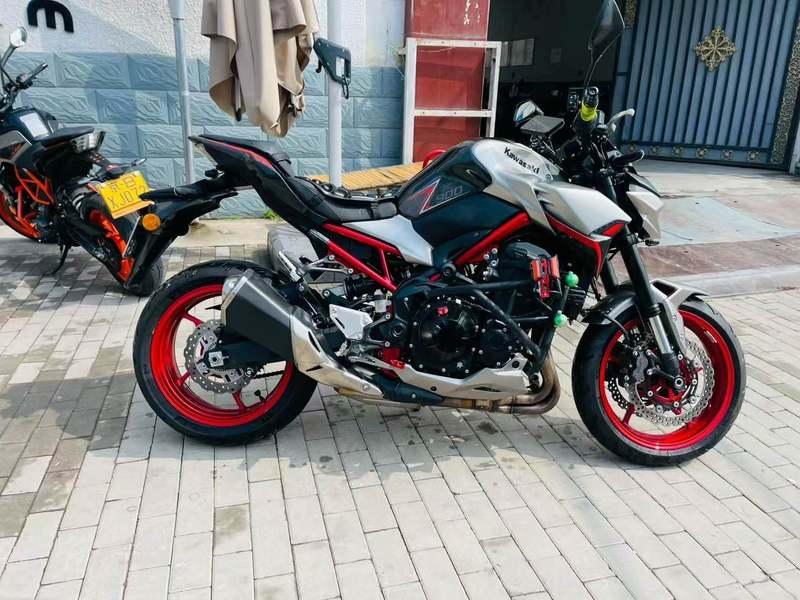 二手川崎Z900