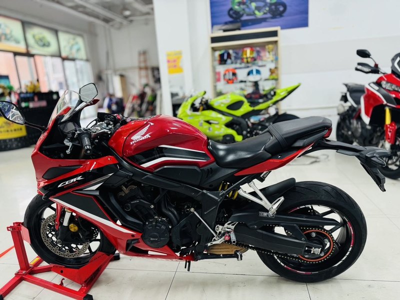 二手本田CBR650R