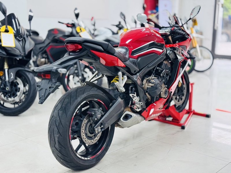 二手本田CBR650R