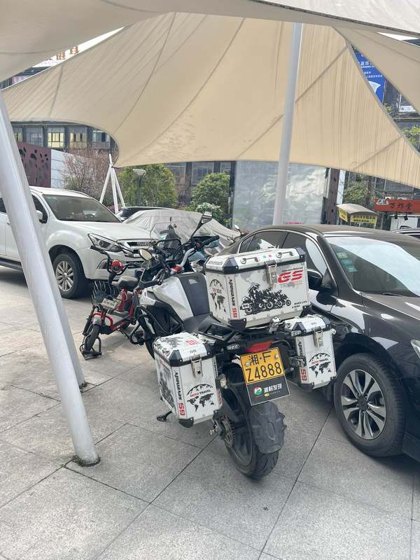 二手贝纳利金鹏 TRK502