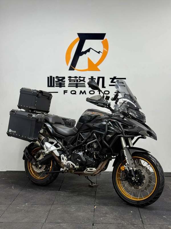二手贝纳利金鹏 TRK502