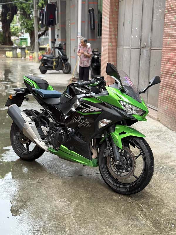 二手川崎Ninja 400