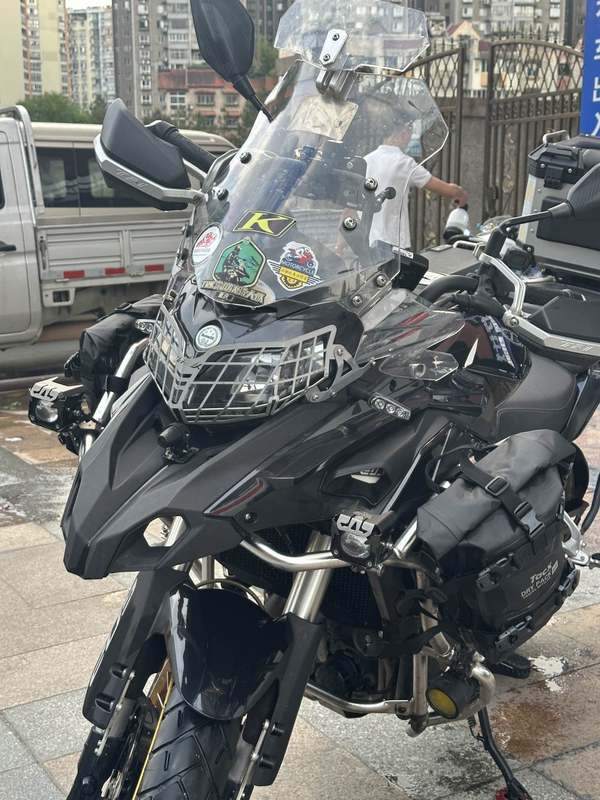二手贝纳利金鹏 TRK502