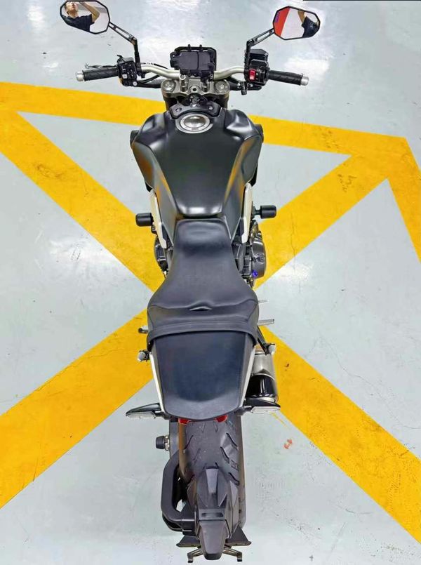 二手本田CB1000R