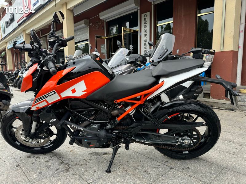 二手KTMR2R250 Duke
