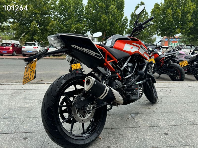 二手KTMR2R250 Duke