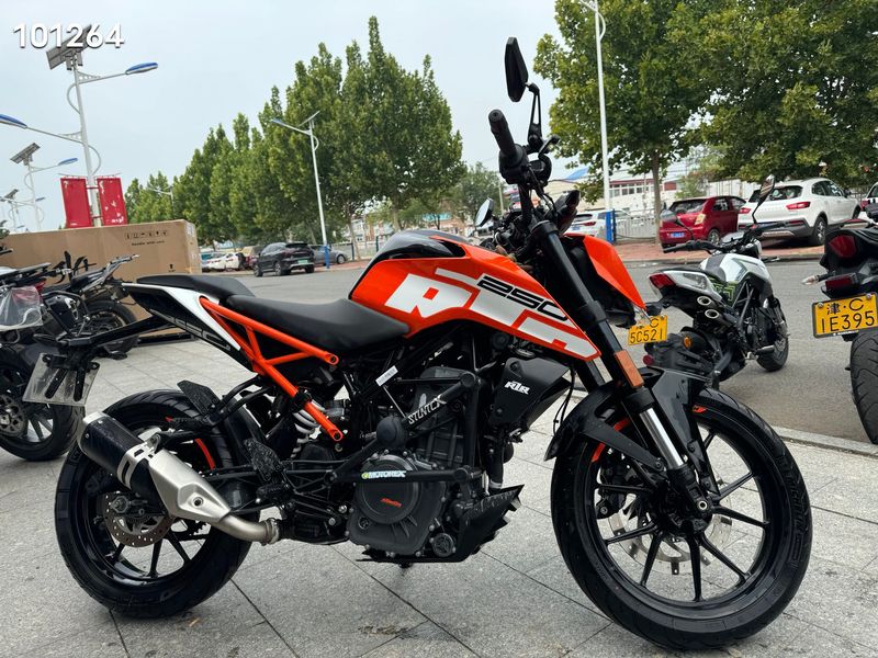 二手KTMR2R250 Duke