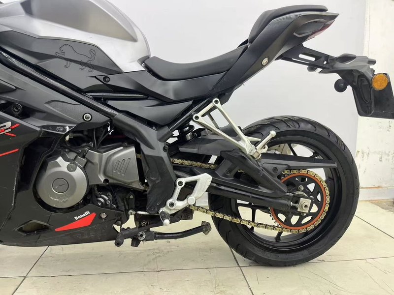 二手贝纳利龙卷风 Tornado 302R
