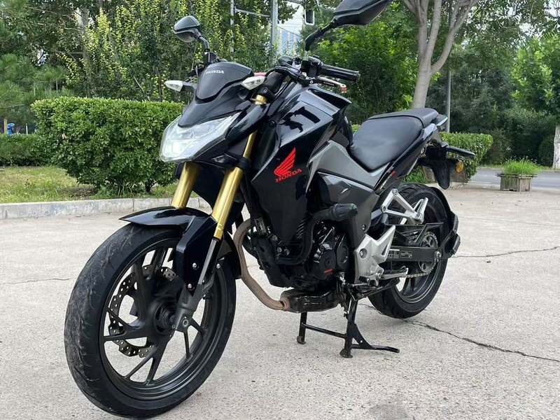 二手五羊本田CB190R 暴锋眼