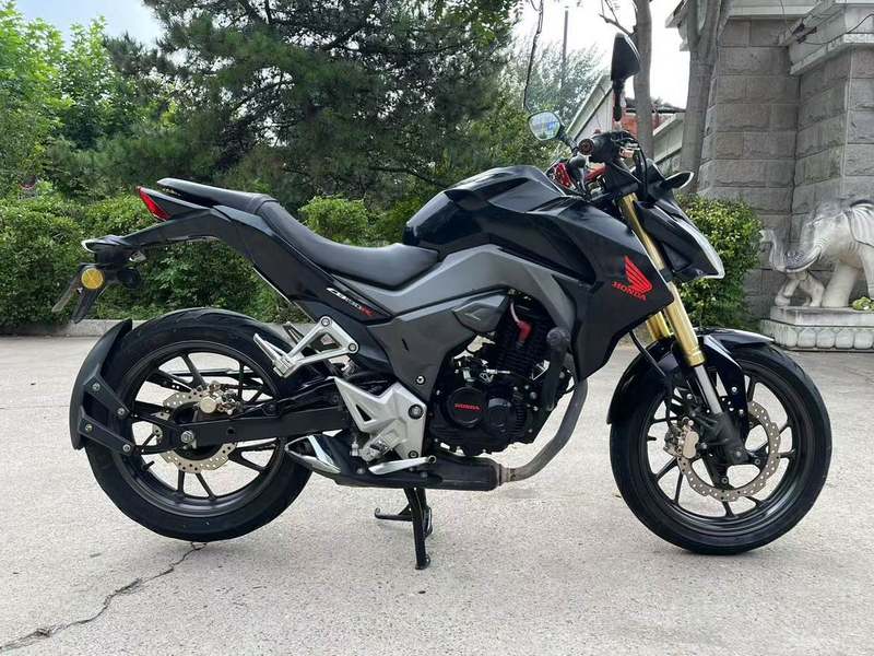 二手五羊本田CB190R 暴锋眼