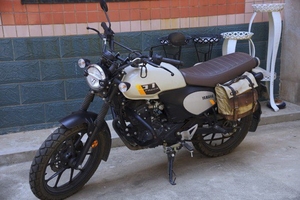 二手建设雅马哈GT150 Fazer