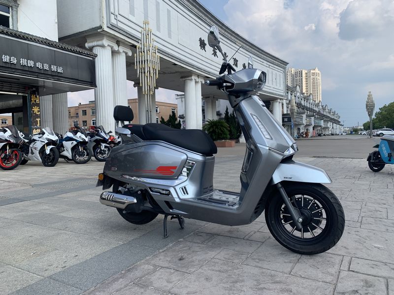 二手QJMOTOR阳光迪诺
