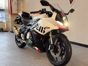 二手贝纳利龙卷风 Tornado 302R