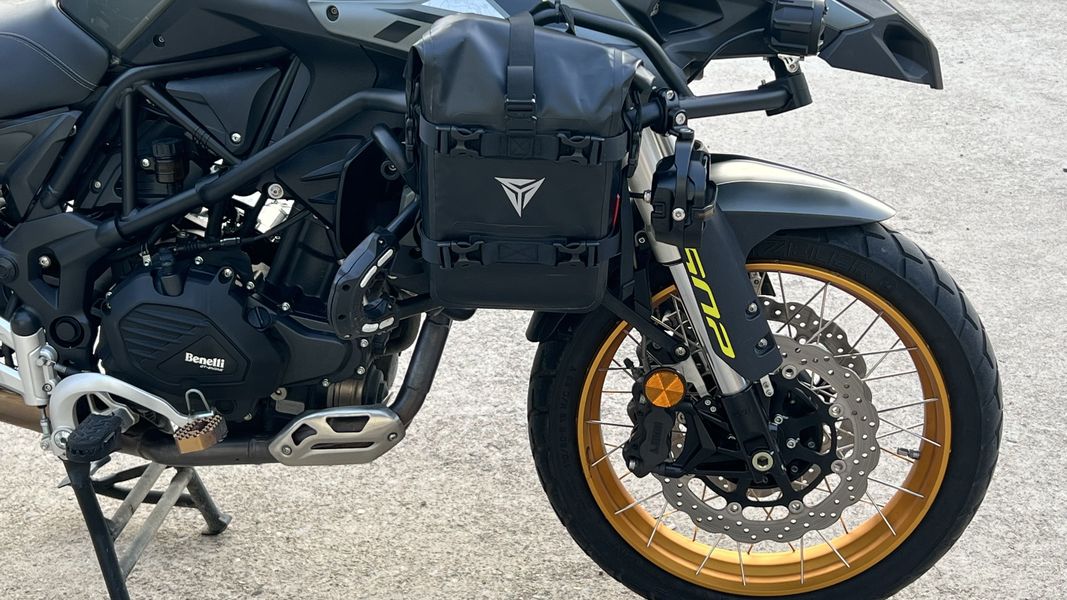 二手贝纳利金鹏 TRK502