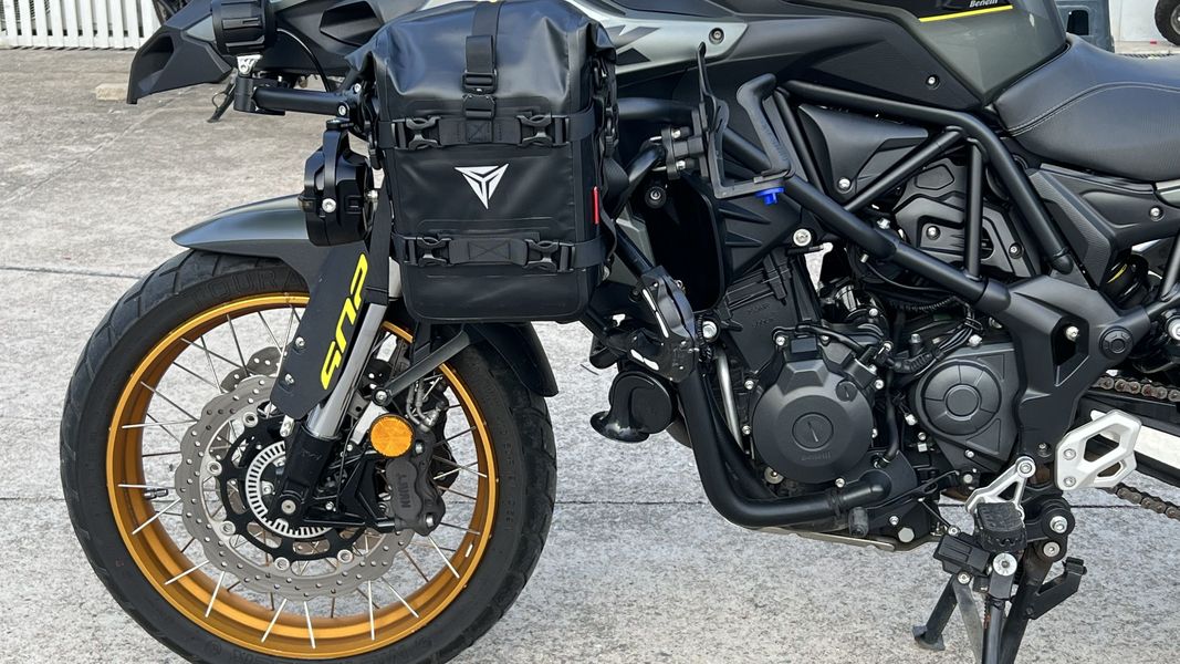 二手贝纳利金鹏 TRK502