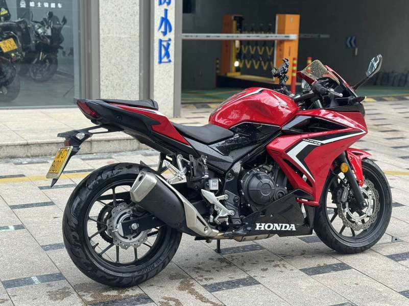 二手本田CBR400R
