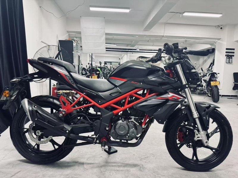 二手贝纳利红宝龙 TNT150i