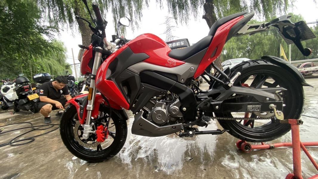 二手贝纳利小迅龙 BN150S