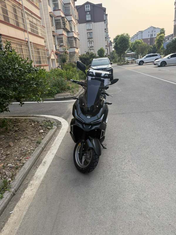 二手三阳哈士奇 Husky ADV150