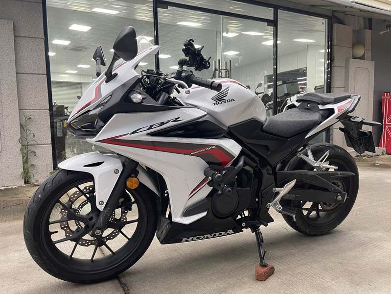 二手本田CBR400R