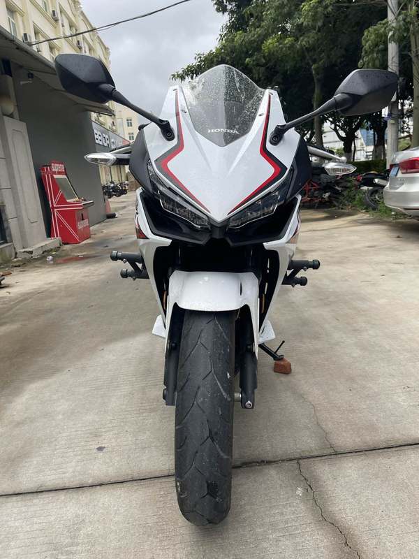 二手本田CBR400R