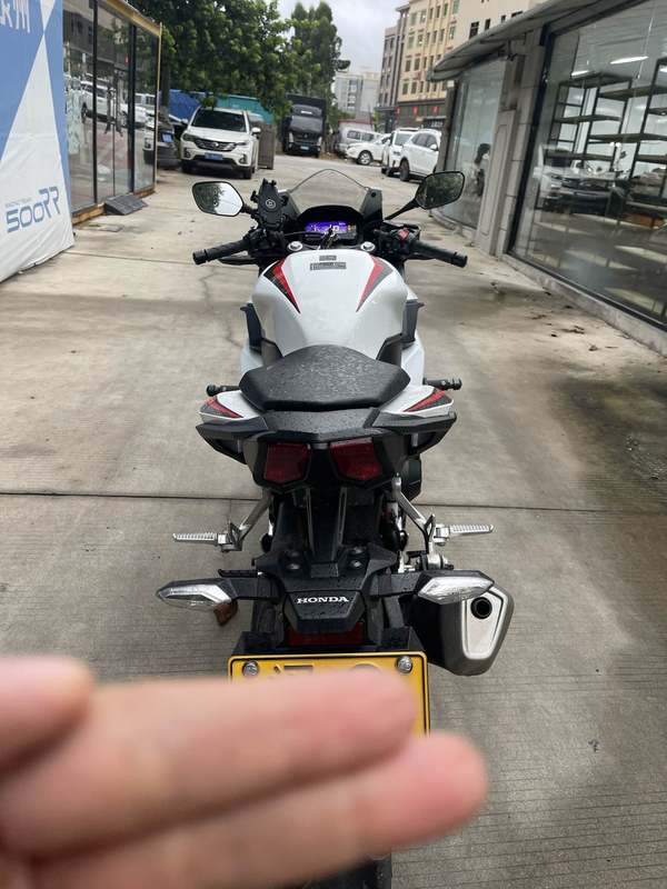 二手本田CBR400R