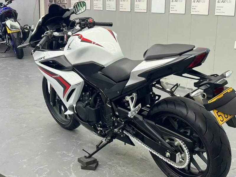 二手本田CBR400R