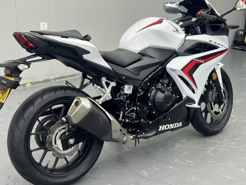 二手本田CBR400R