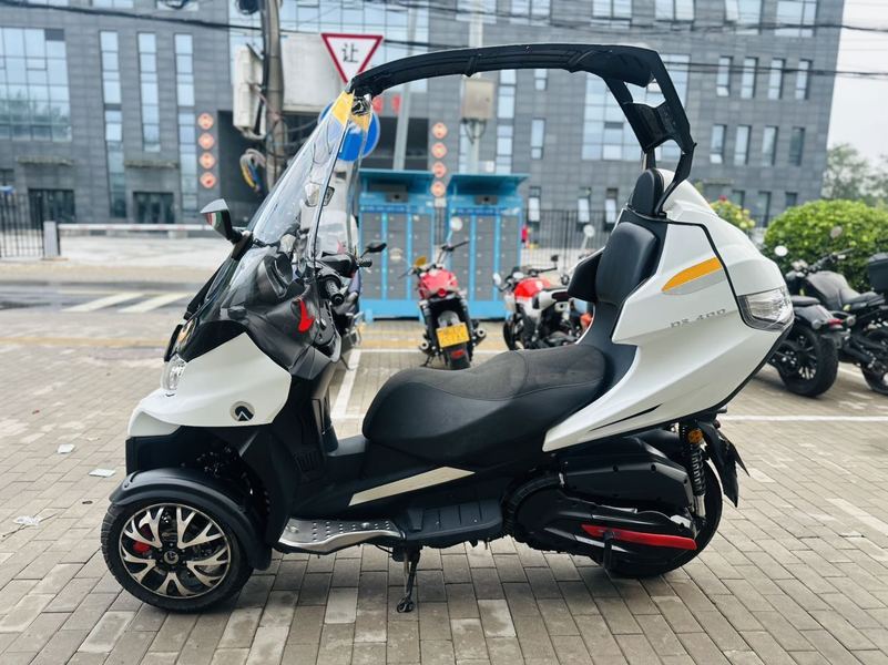 二手ADIVAAD3 400