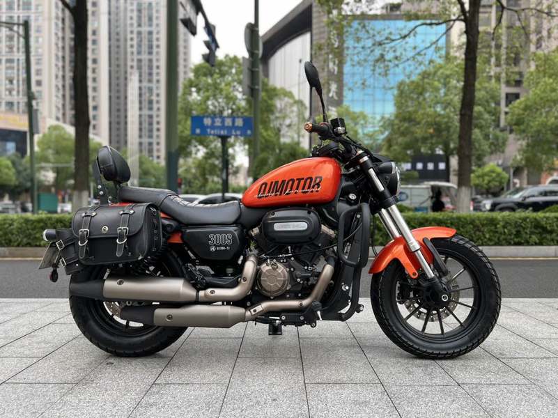 二手QJMOTOR闪300