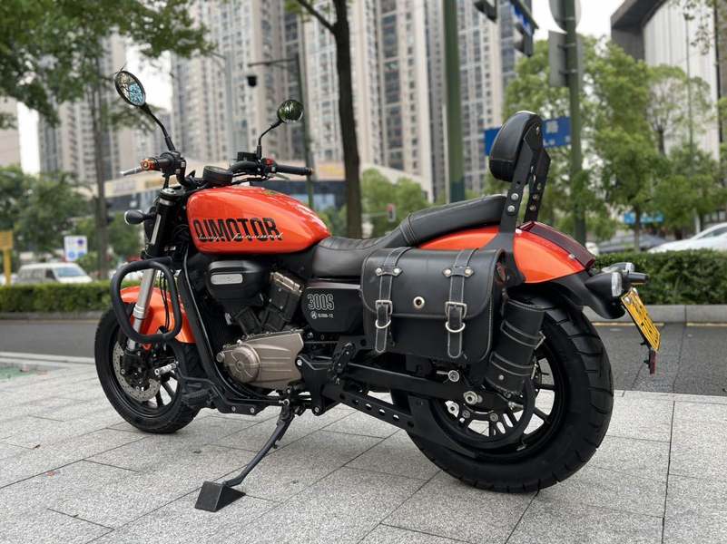 二手QJMOTOR闪300