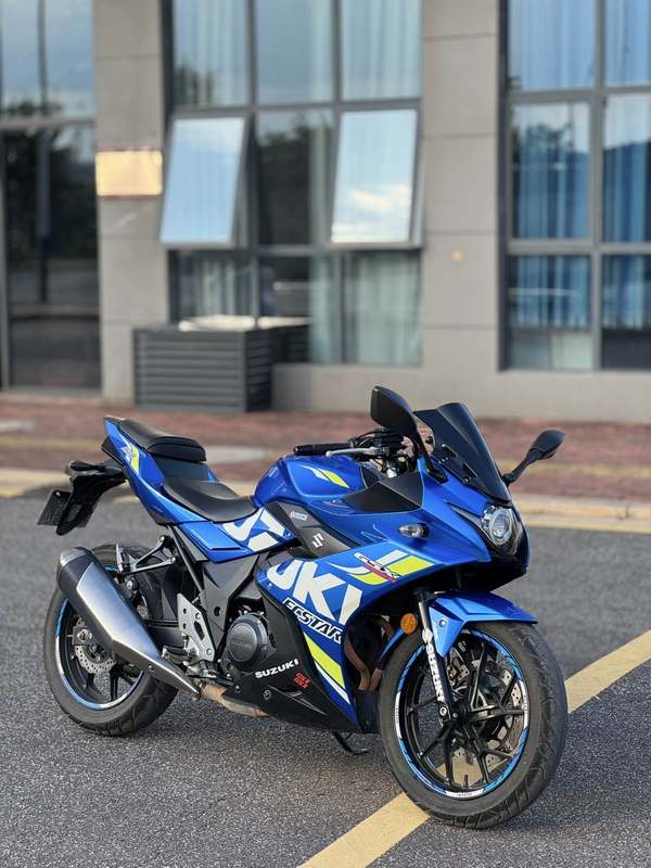 二手豪爵铃木GSX250R
