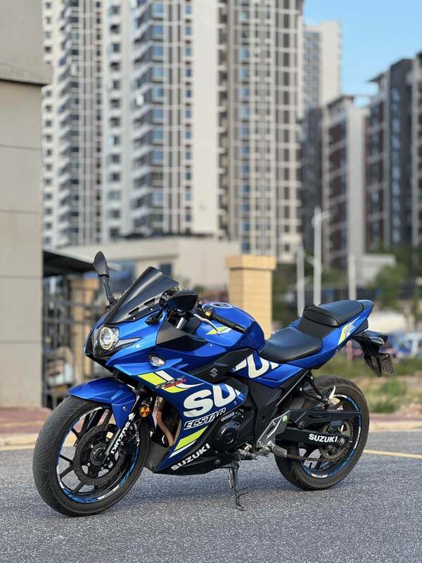 二手豪爵铃木GSX250R