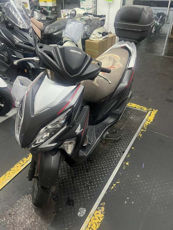 二手新大洲本田裂行 RX125Fi