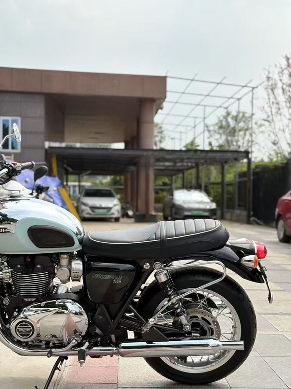 二手凯旋Bonneville T120