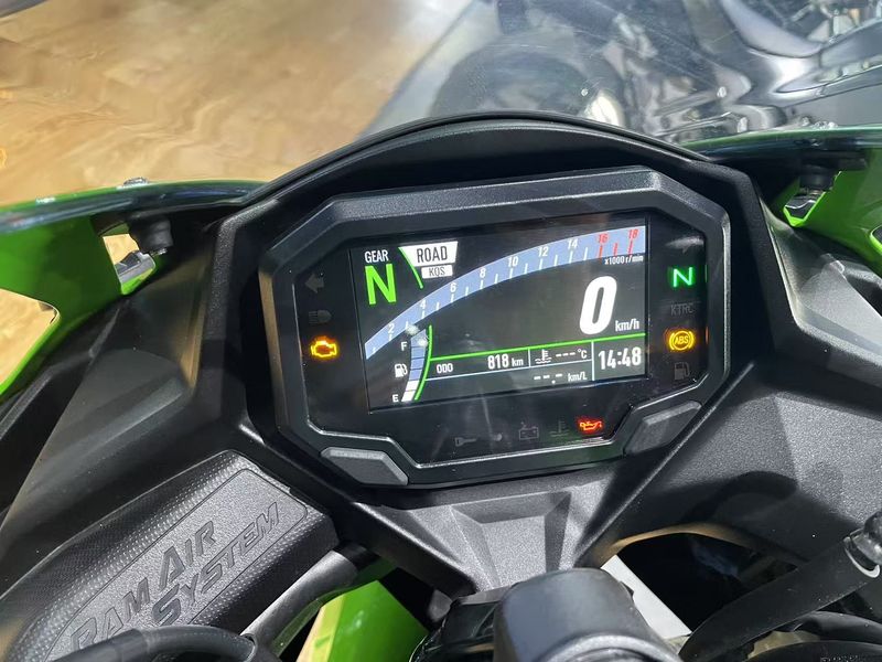 二手川崎ZX-4R