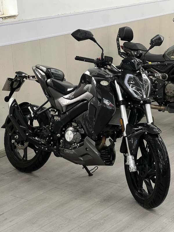 二手贝纳利小迅龙 BN150S