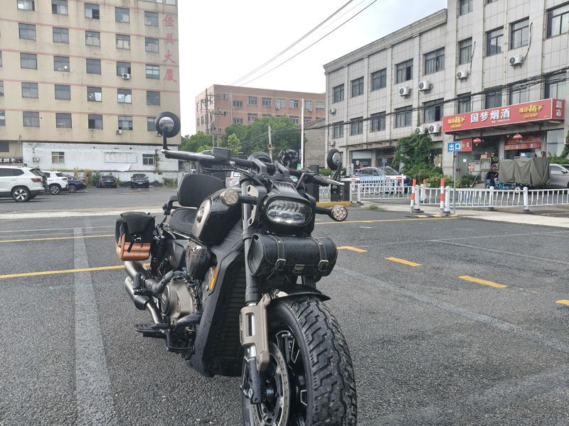 二手QJMOTOR闪600