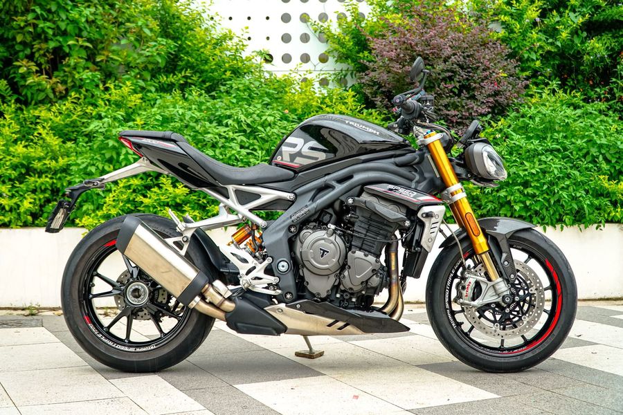 二手凯旋Speed Triple 1200 RS