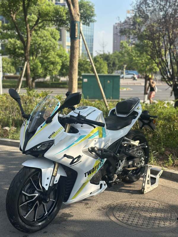 二手QJMOTOR赛250