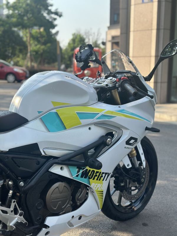 二手QJMOTOR赛250