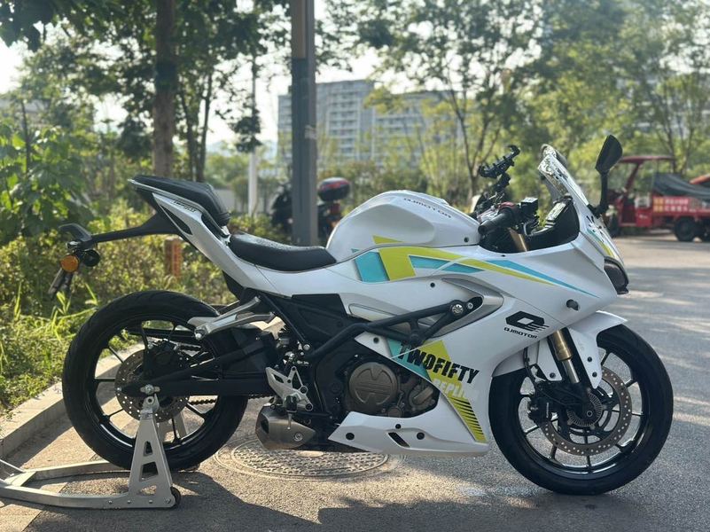 二手QJMOTOR赛250