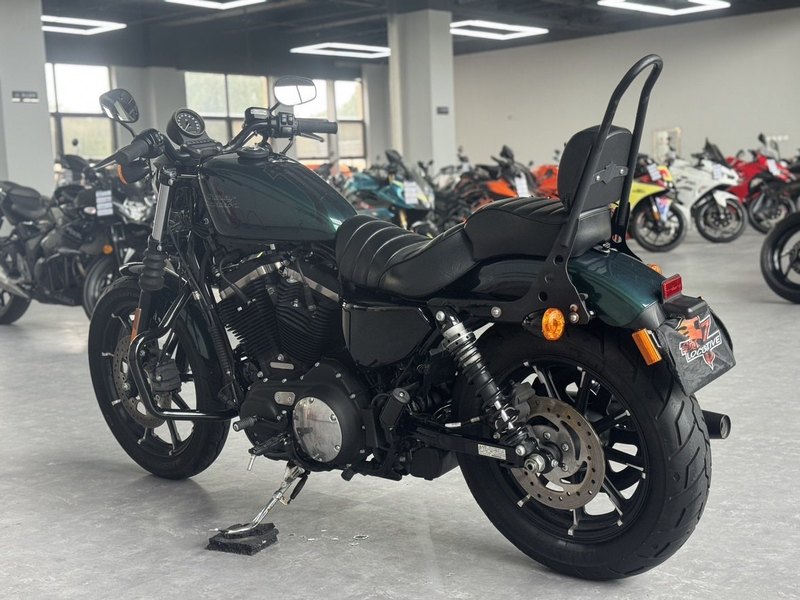 二手哈雷戴维森Iron883 硬汉